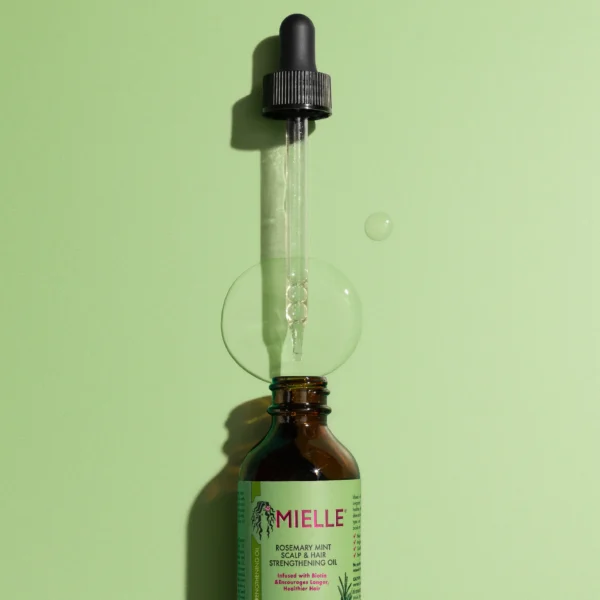 Mielle Rosemary Mint Scalp & Hair Strengthening Oil 59ml - Image 4